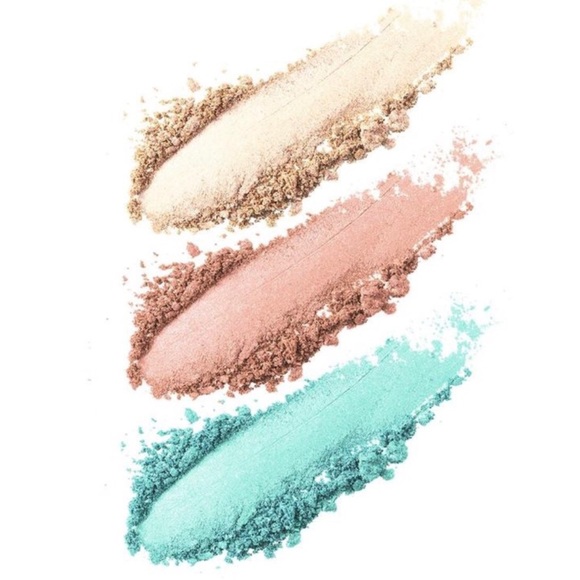 NEW - the CRÈME shop - HALO LOVELY - powder highlighter palette - Picture 3 of 6